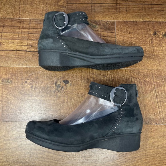 Dansko Lois Ankle Strap Wedge - Studded - Black Nubuck - EU-41 - US 10.5/11 - Picture 1 of 15